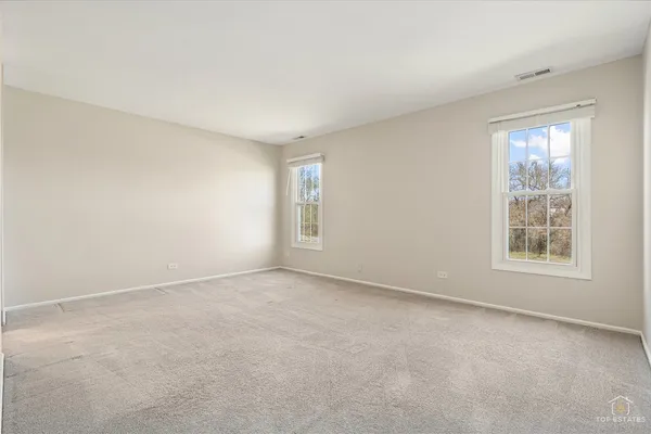 $329,900 | 1427 Sutton Court, Unit 1427, Vernon Hills, IL 60061