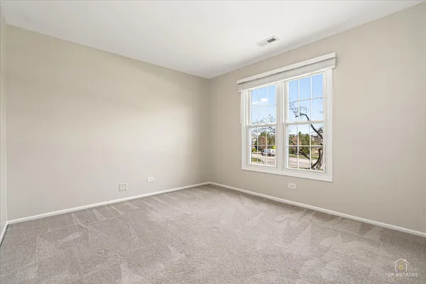 $329,900 | 1427 Sutton Court, Unit 1427, Vernon Hills, IL 60061