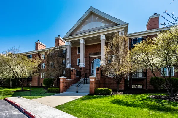 $315,000 | 8651 Jaffa Ct Drive East, Unit 36, Indianapolis, IN 46260