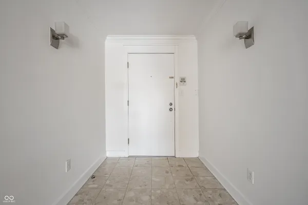 $315,000 | 8651 Jaffa Ct Drive East, Unit 36, Indianapolis, IN 46260