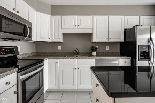 $315,000 | 8651 Jaffa Ct Drive East, Unit 36, Indianapolis, IN 46260