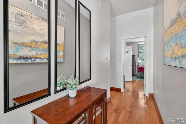 $599,900 | 3209 Shenandoah Avenue, St. Louis, MO 63104