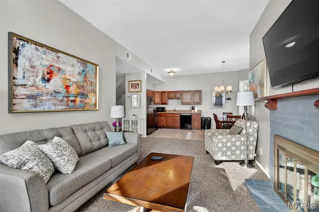 $599,900 | 3209 Shenandoah Avenue, St. Louis, MO 63104