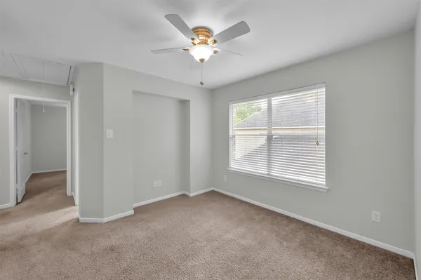 $2,600 | 86 North Apple Springs Circle, The Woodlands, TX 77382