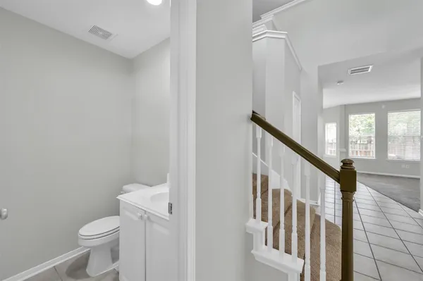 $2,600 | 86 North Apple Springs Circle, The Woodlands, TX 77382