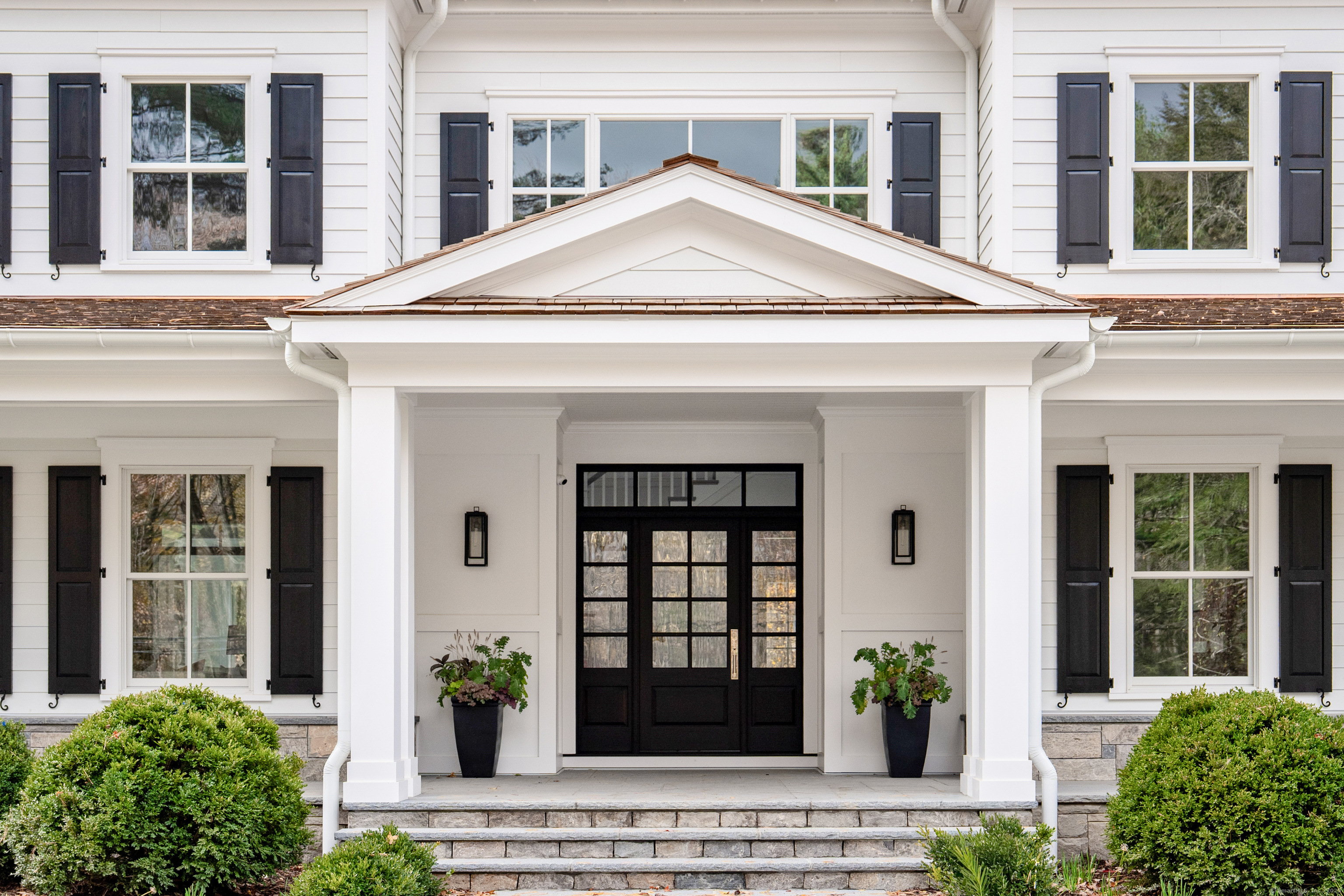 928 West Road New Canaan, CT 06840 - Photo 2 of 40