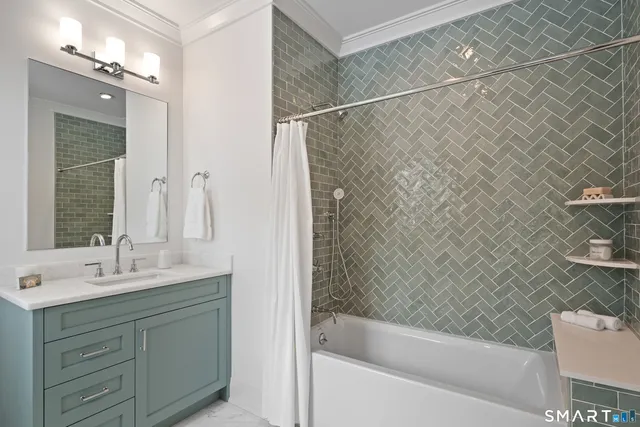 $8,595,000 | 928 West Road, New Canaan, CT 06840