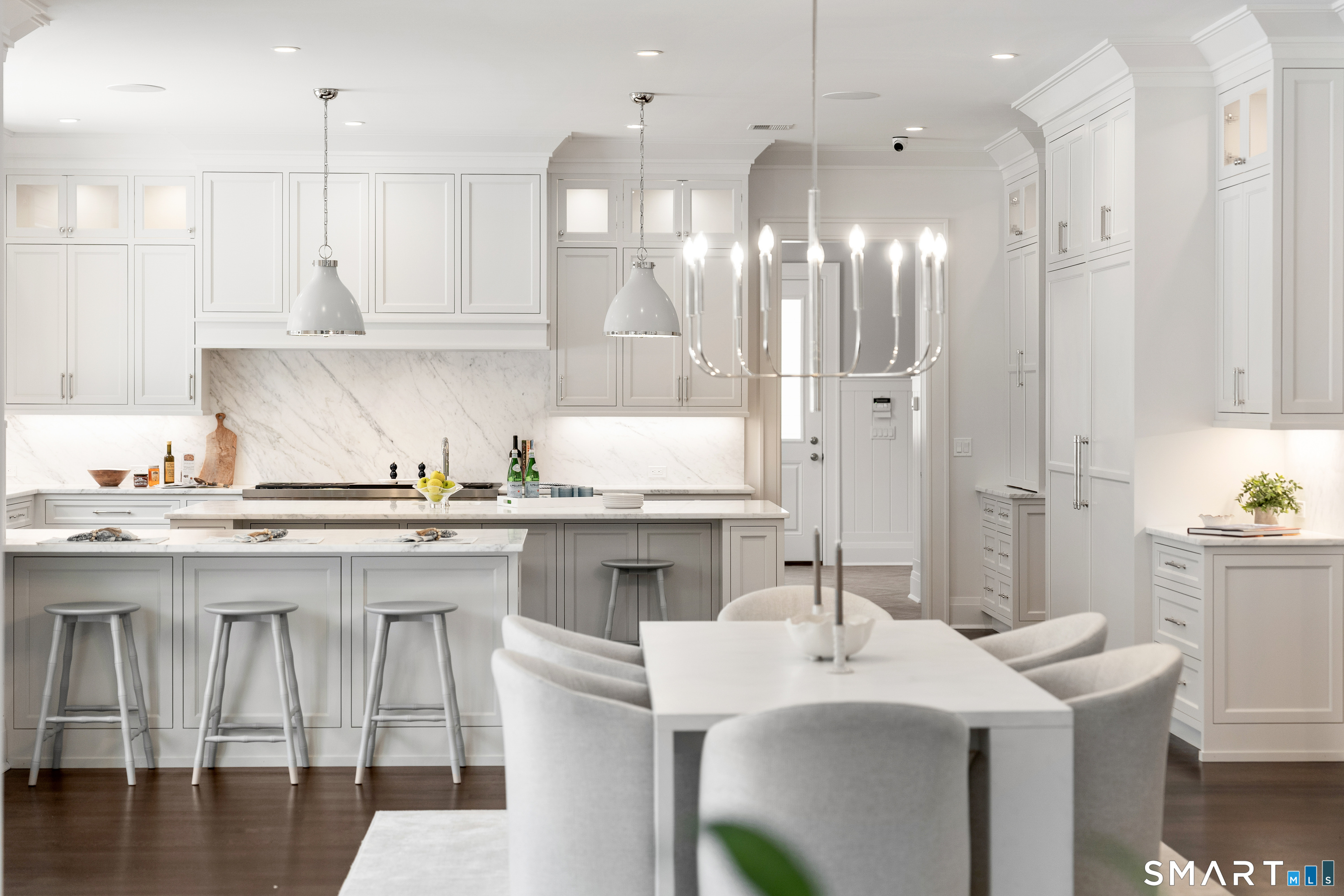 928 West Road New Canaan, CT 06840 - Photo 5 of 40