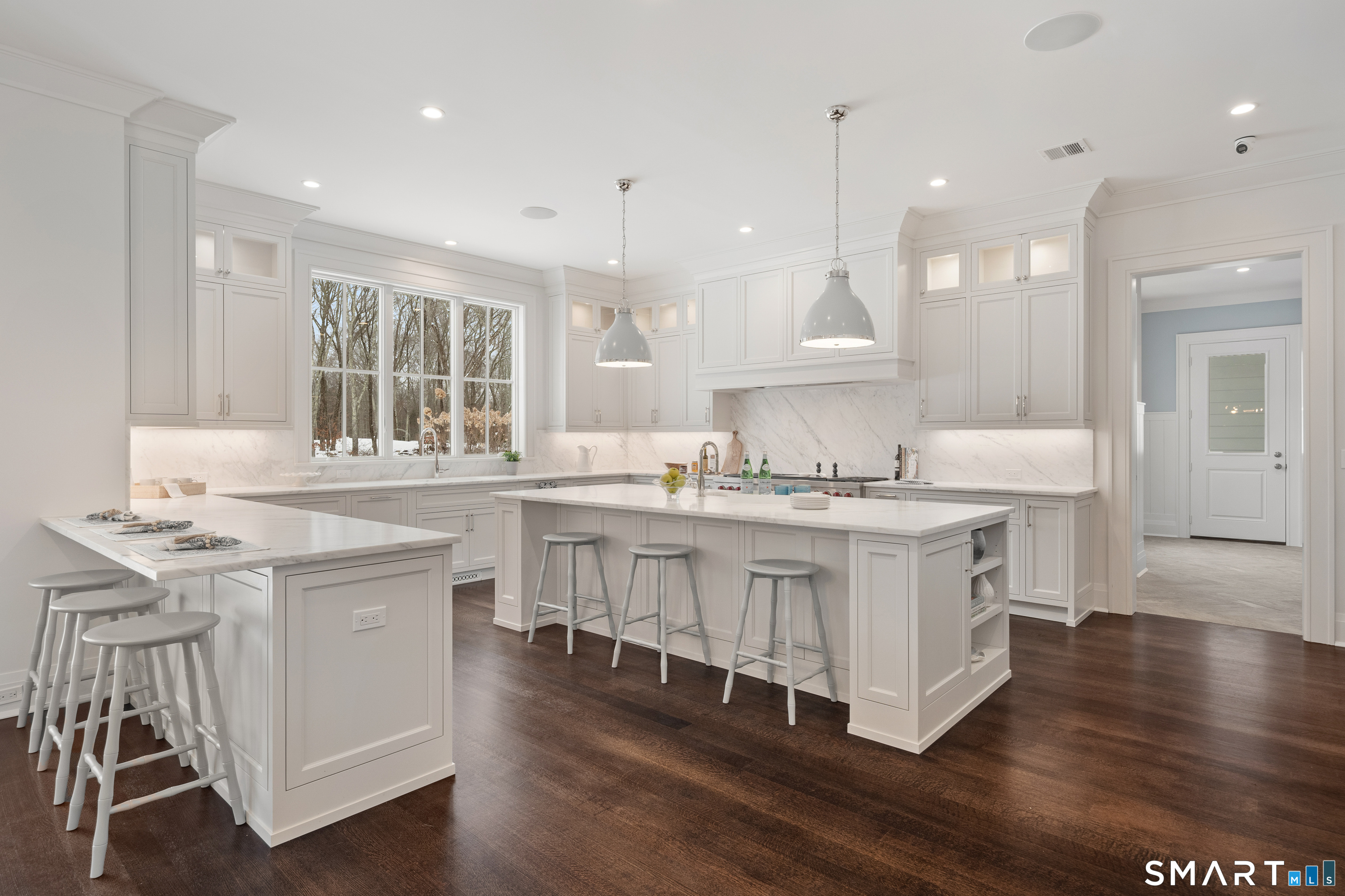 928 West Road New Canaan, CT 06840 - Photo 8 of 40