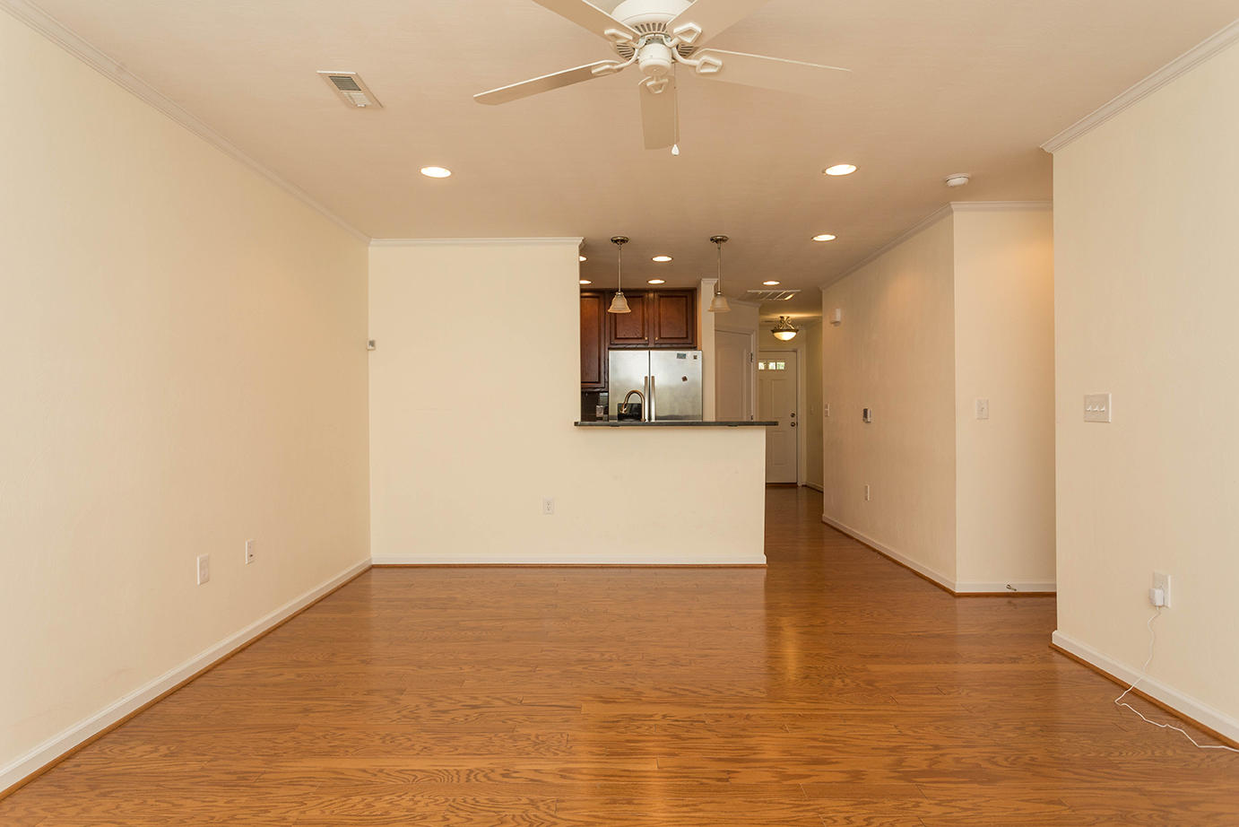 1102 Kessler Mill Road Salem, VA 24153 - Photo 3 of 4 vynT9