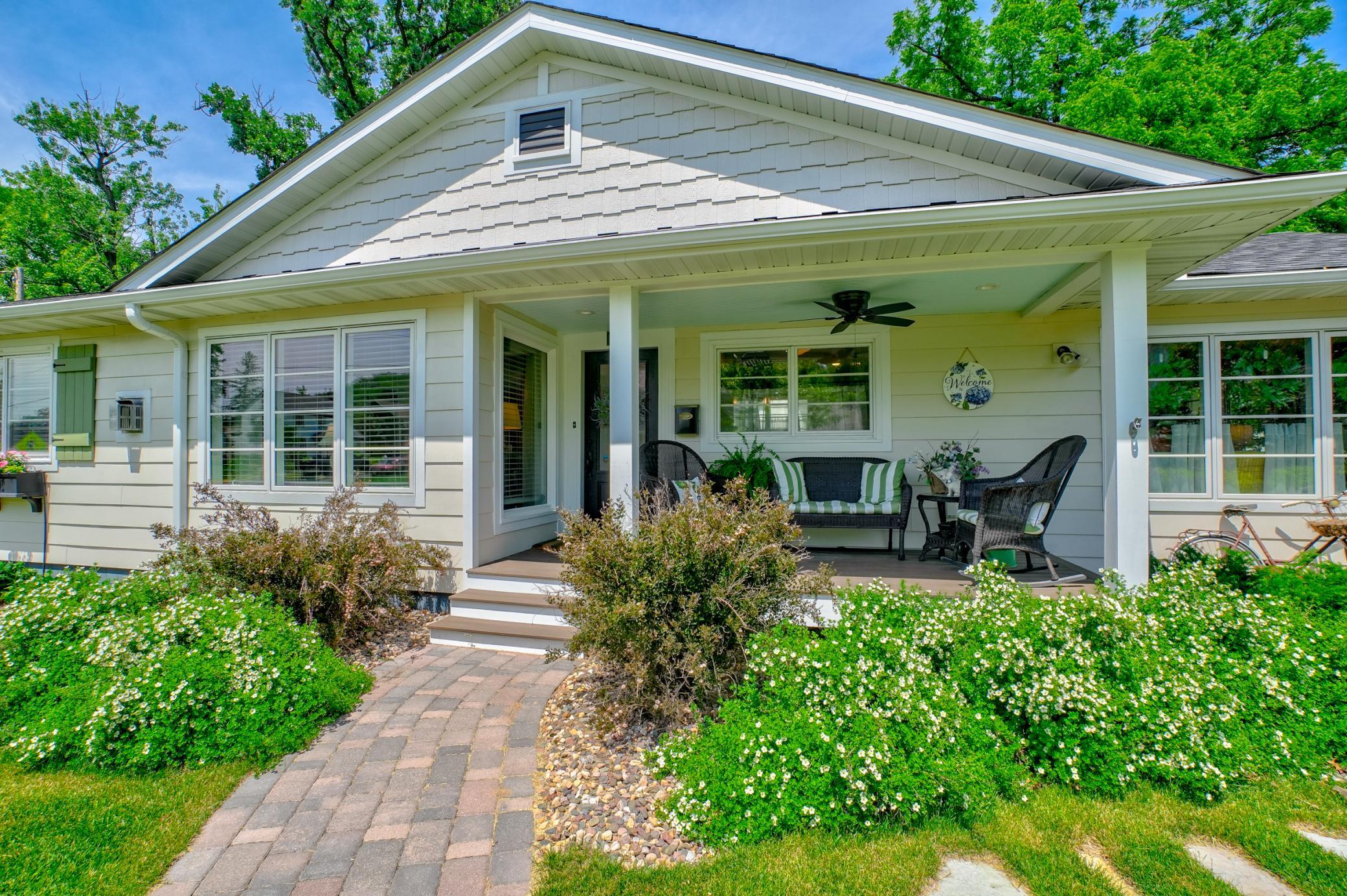 607 Vine Street Hudson, WI 54016 - Photo 2 of 50
