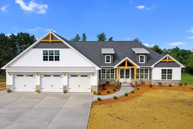 $1,190,000 | 4113 Blackberry Ridge Court, Oneida, WI 54155
