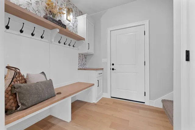 $1,190,000 | 4113 Blackberry Ridge Court, Oneida, WI 54155