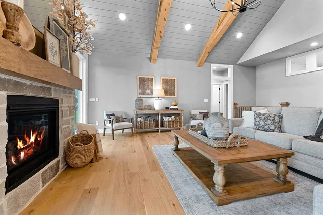 $1,190,000 | 4113 Blackberry Ridge Court, Oneida, WI 54155