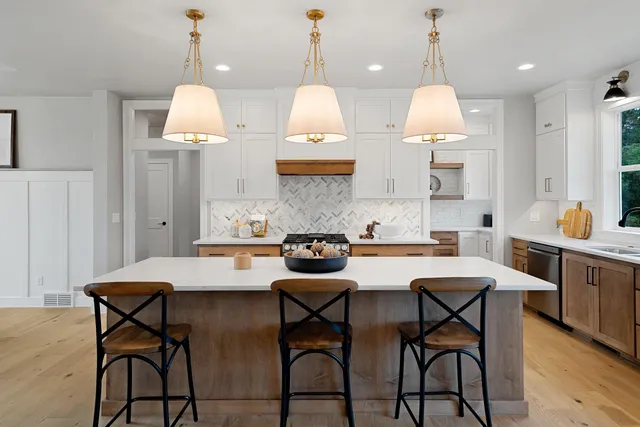 $1,190,000 | 4113 Blackberry Ridge Court, Oneida, WI 54155