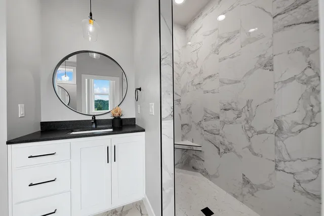 $1,190,000 | 4113 Blackberry Ridge Court, Oneida, WI 54155