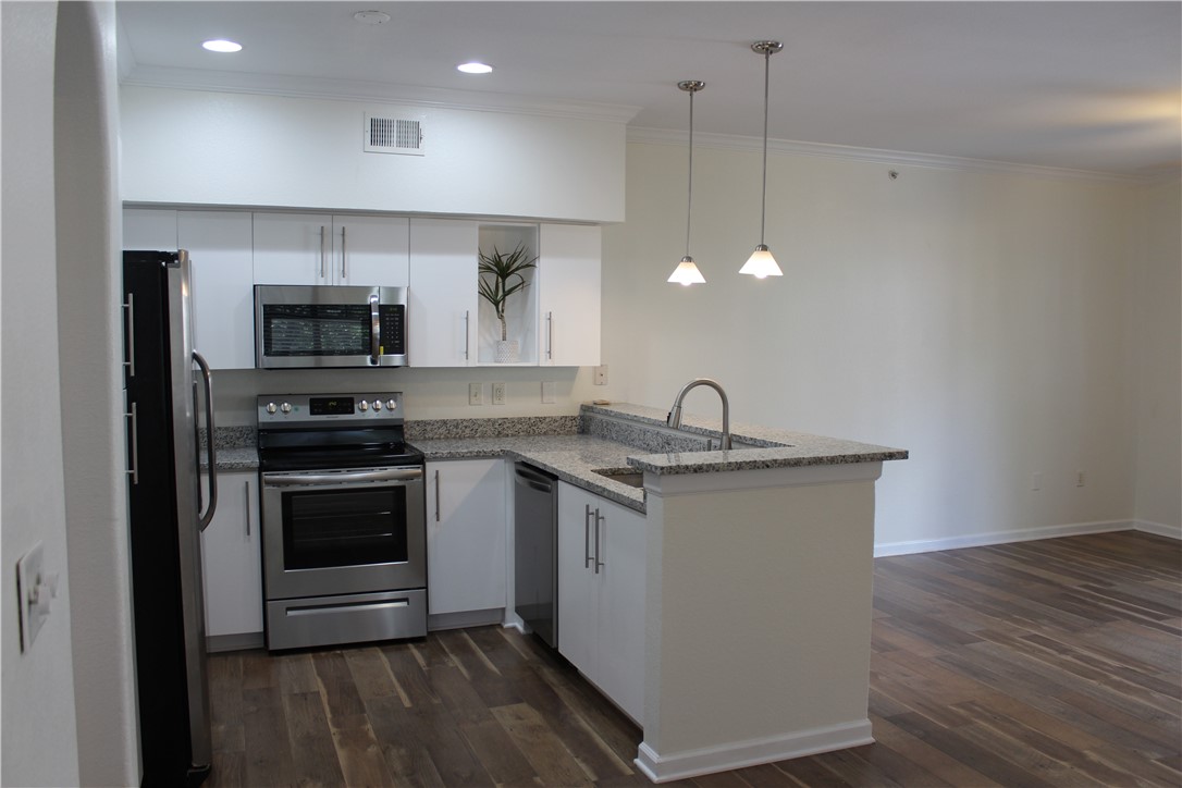 11203 Ranch Road 2222, Unit 1106 Austin, TX 78732 - Photo 10 of 18