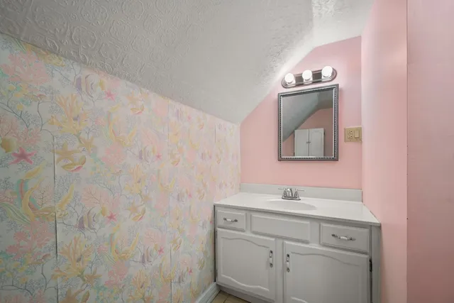 $499,900 | 10196 Highway 48, Aurora, IN 47001