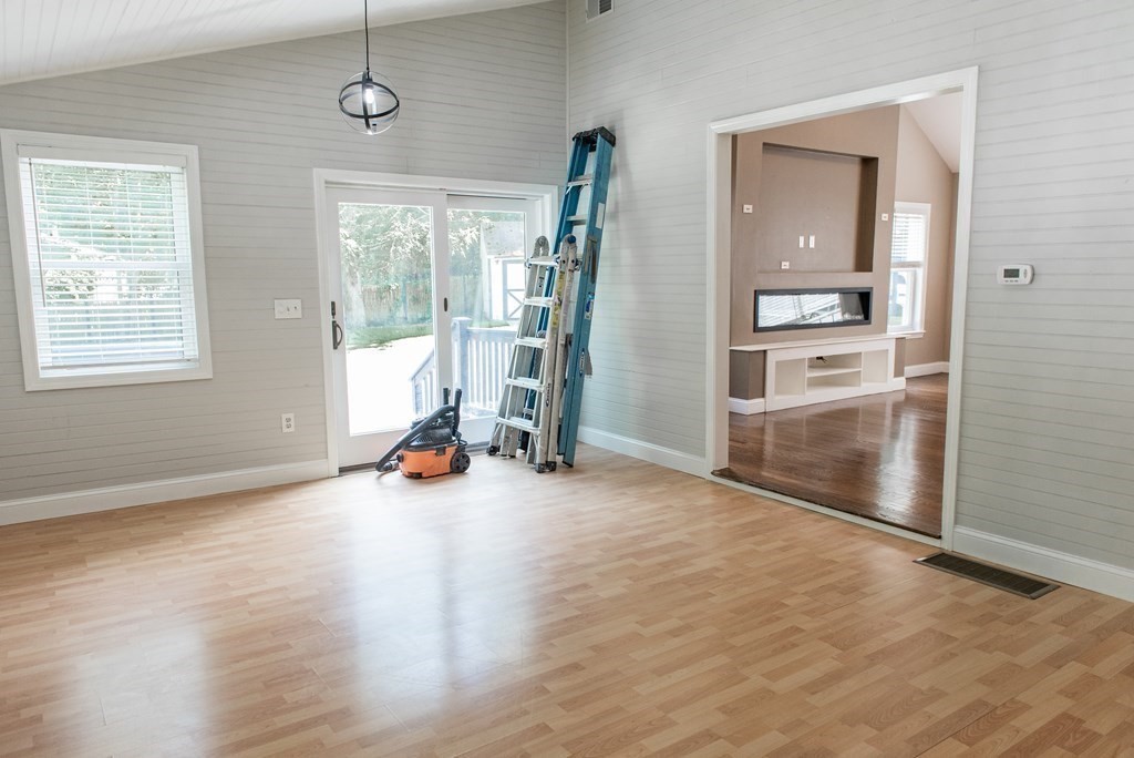 156 Dudley Road Oxford, MA 01540 - Photo 20 of 40 Gallery Image 20