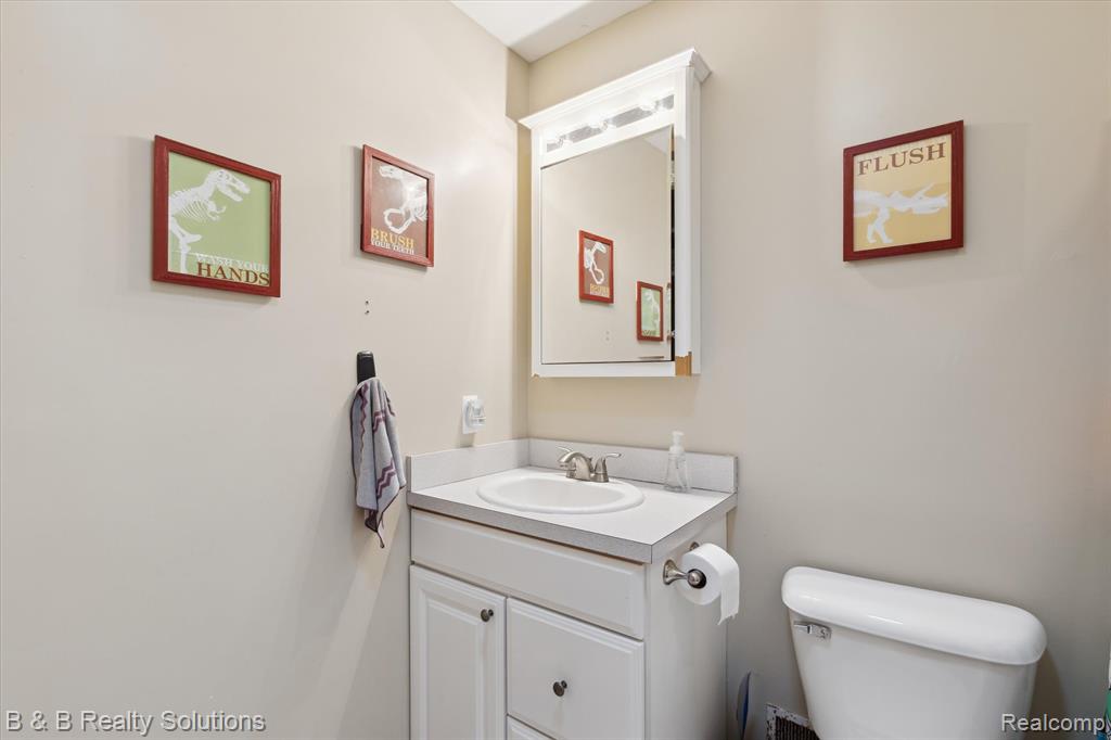 2264 Dodds Road North Branch, MI 48461 - Photo 15 of 57