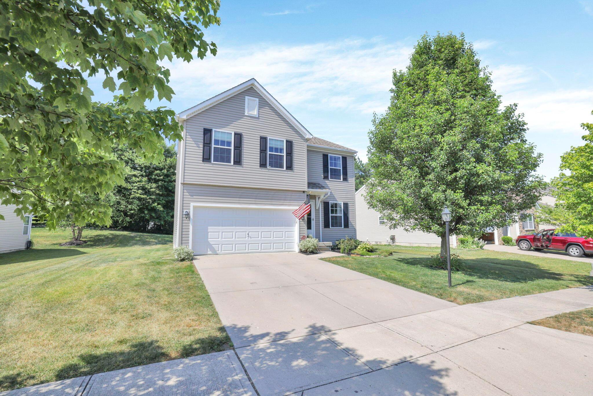 235 Bluff Ridge Drive Pataskala, OH 43062 - Photo 2 of 43 IMG_3318