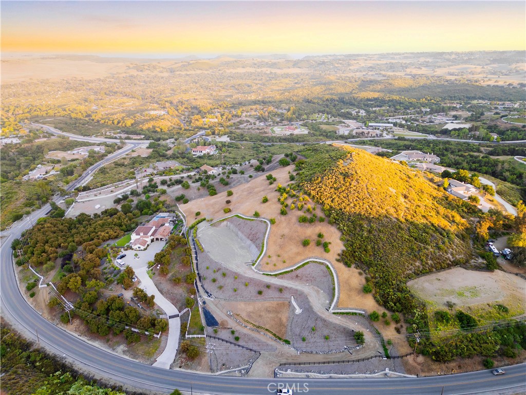 35322 Avenida La Cresta Murrieta, CA 92562 - Photo 6 of 27