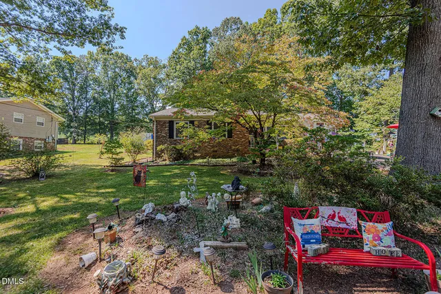 $268,500 | 323 Shannon Drive, Eden, NC 27288