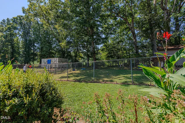 $268,500 | 323 Shannon Drive, Eden, NC 27288