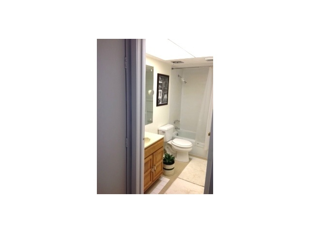 487 Old Coach Road, Unit B Westerville, OH 43081 - Photo 12 of 24