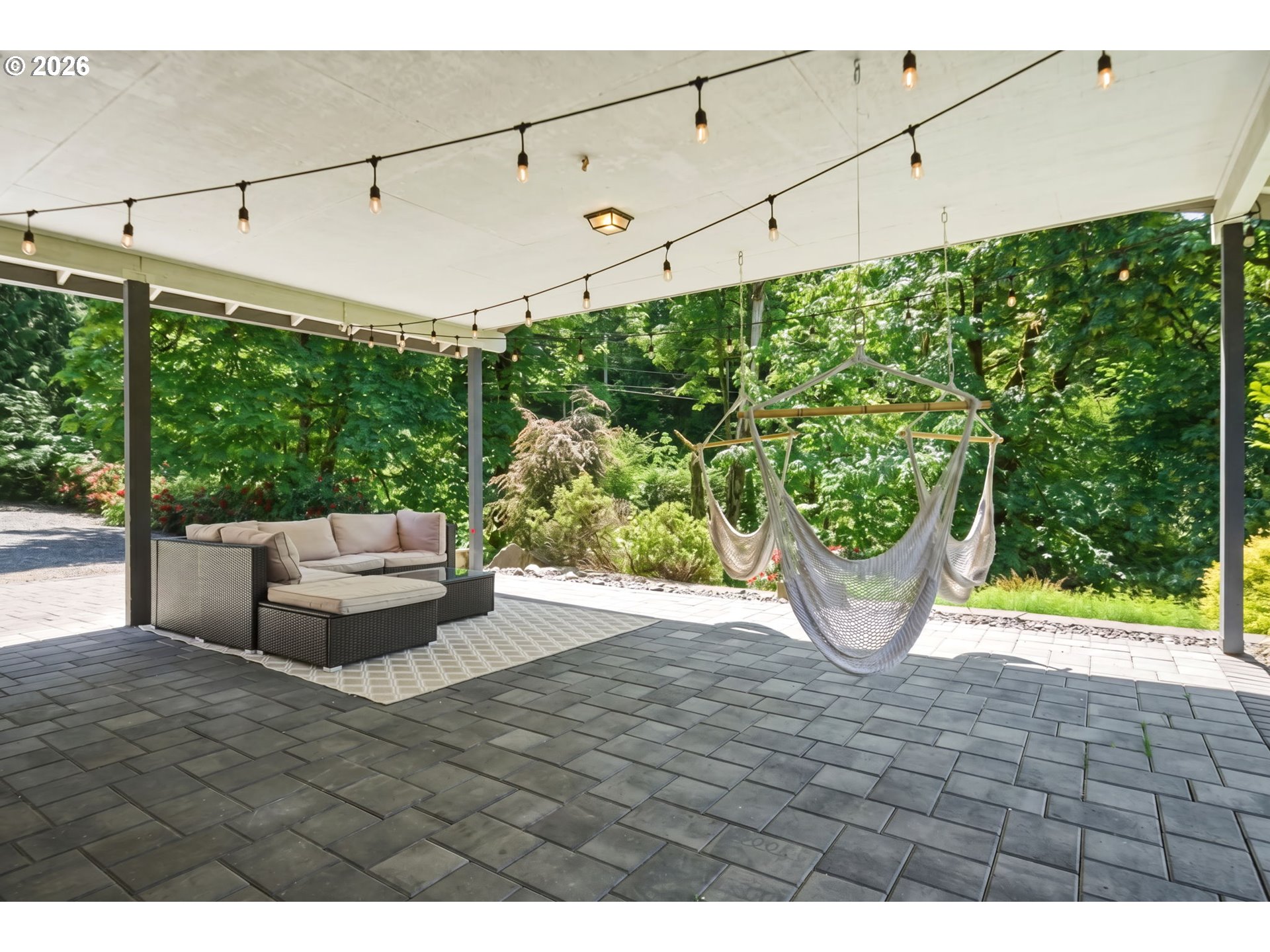 25421 Southeast Sunshine Valley Road Damascus, OR 97089 - Photo 29 of 46 Covered Patio