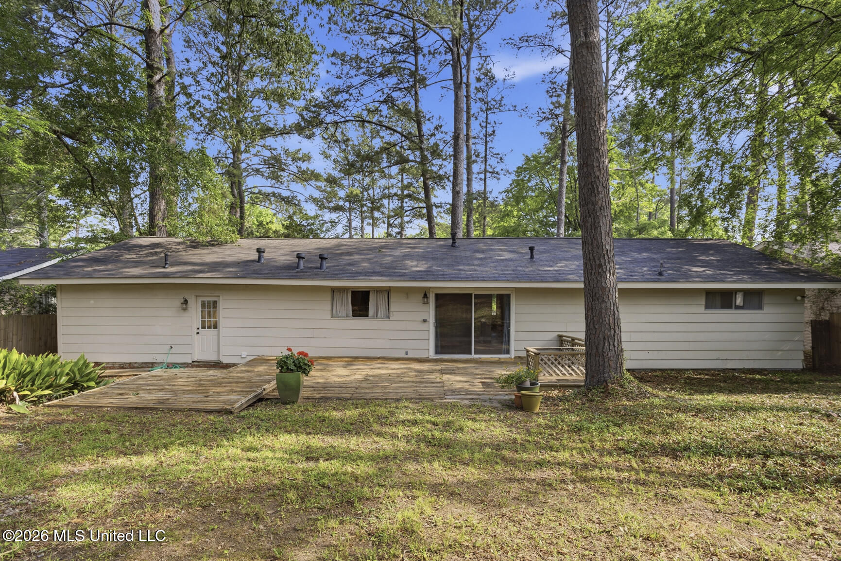 1719 Wilhurst Street Jackson, MS 39211 - Photo 22 of 22 1719 Wilhurst-31