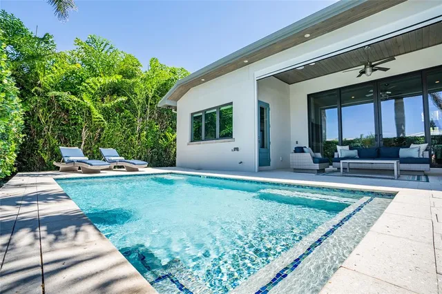 a view of outdoor space yard deck and patio