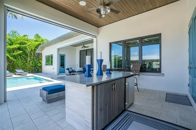 a view of a yard in front of house