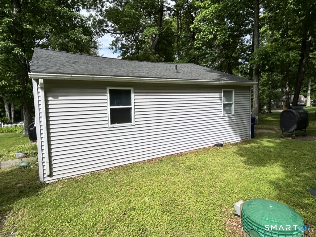 87 Edgemere Road Coventry, CT 06238 - Photo 4 of 9