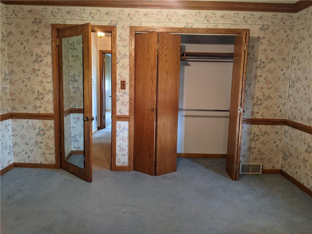 2740 Brodhead Road Aliquippa, PA 15001 - Photo 19 of 49