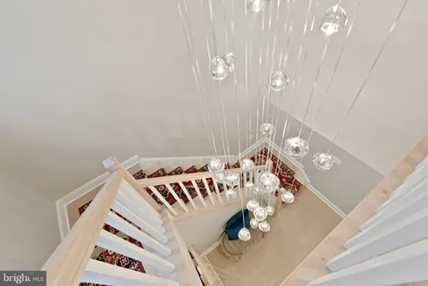 $899,900 | 2840 Red Star Lane, Alexandria, VA 22303