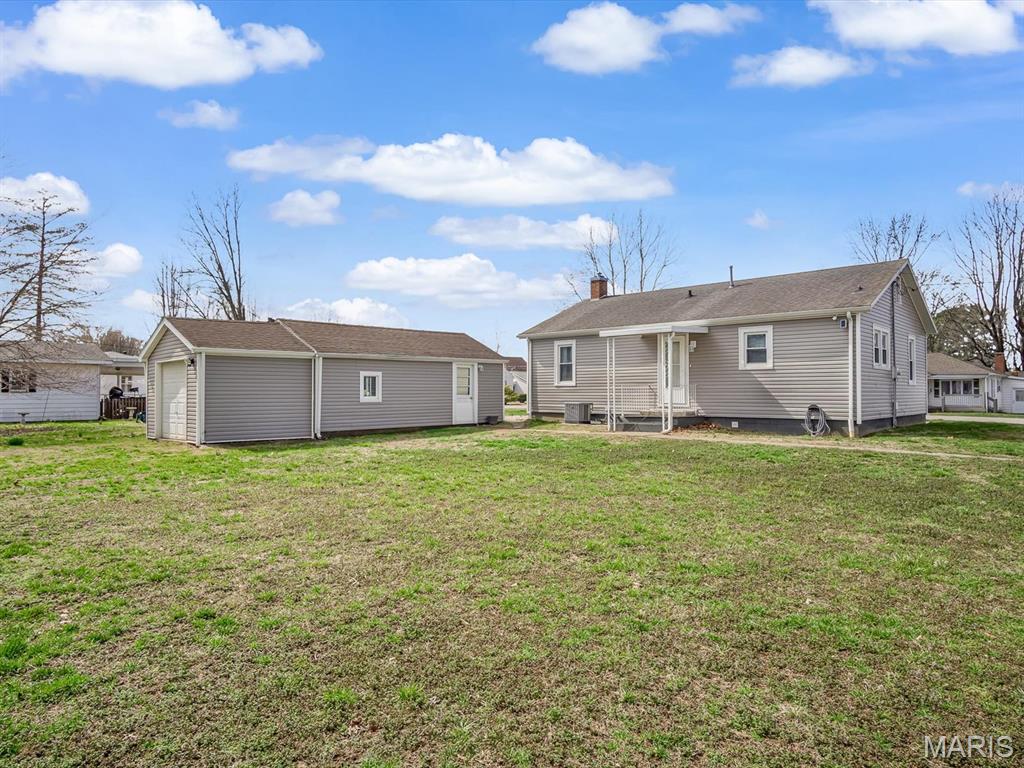 302 South East Street Pinckneyville, IL 62274 - Photo 14 of 15