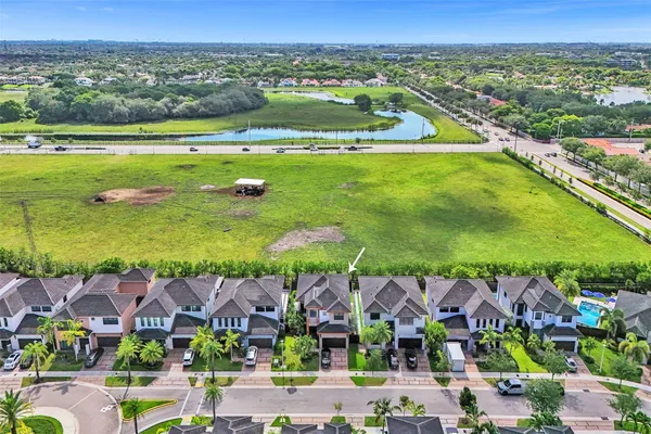 $6,000 | 15501 Northwest 88th Avenue, Unit 15501, Miami Lakes, FL 33018