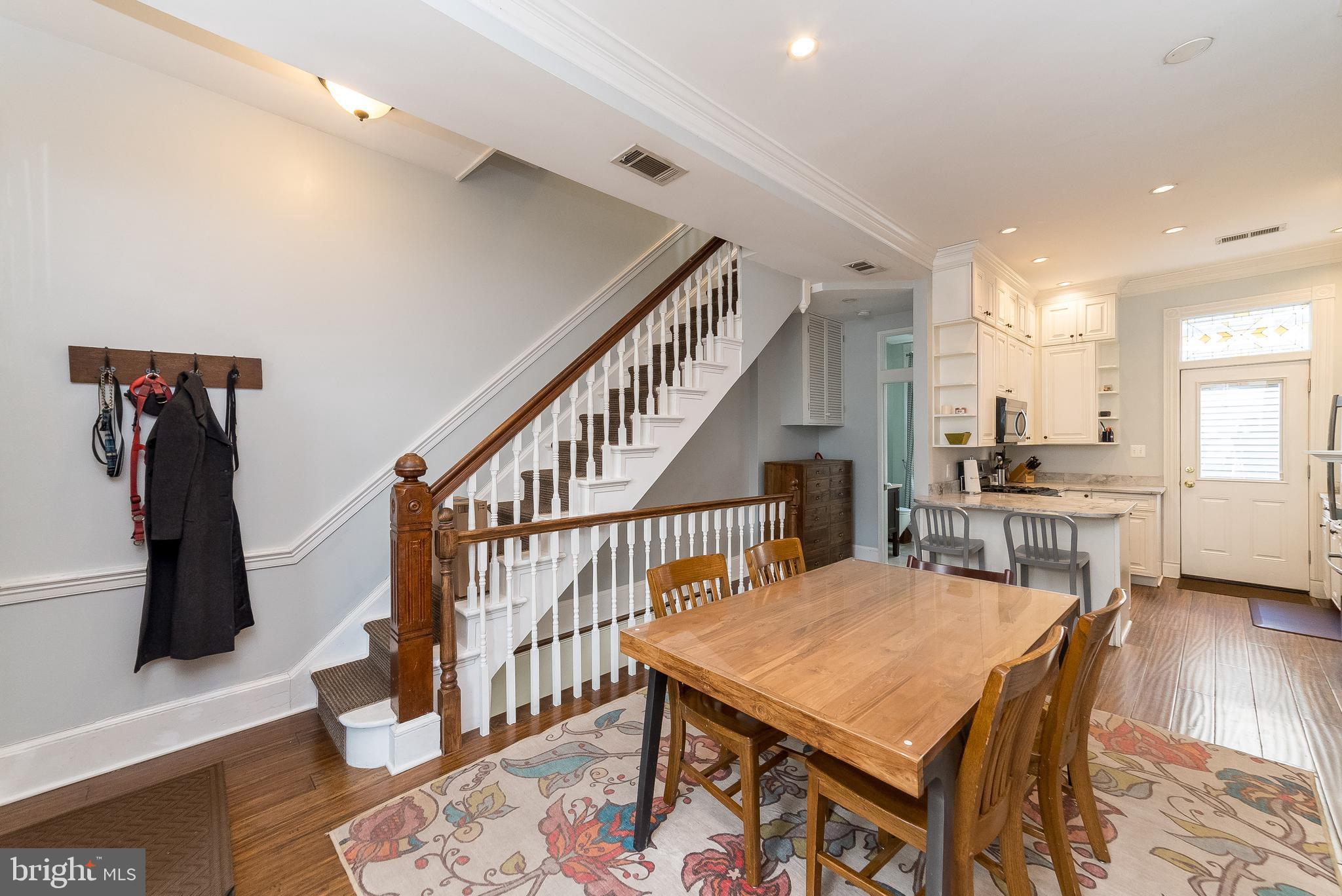320 C Street Southeast Washington, DC 20003 - Photo 7 of 30 Dining Area