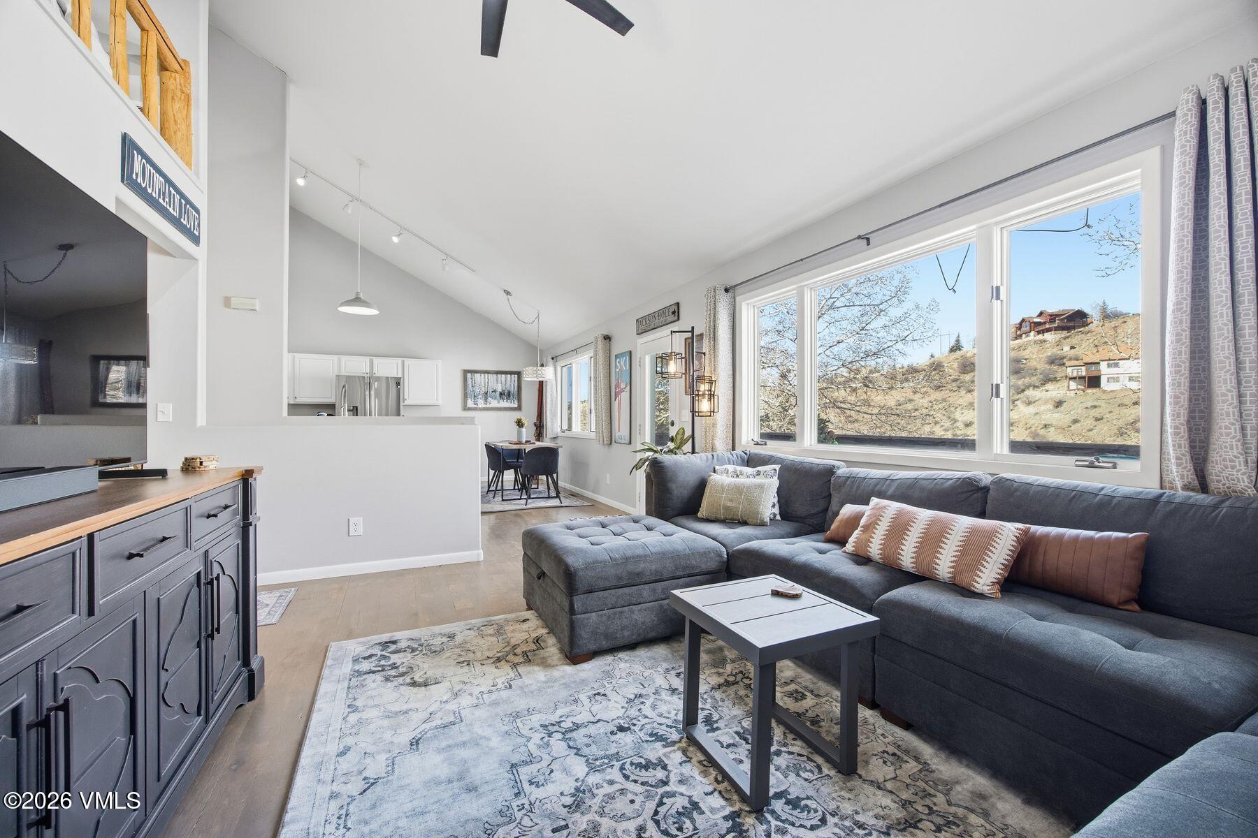 2424 Draw Spur, Unit 3 Avon, CO 81620 - Photo 4 of 31 photo_online_004