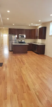 $3,700 | 3013 North Clybourn Avenue, Unit 3N, Chicago, IL 60618