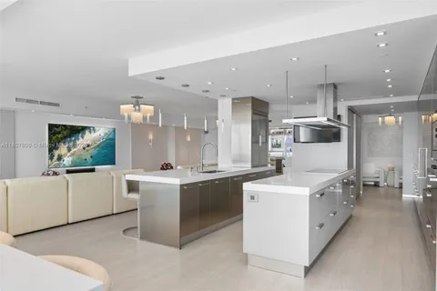 $4,295,000 | 3301 Northeast 183rd Street, Unit 3105/06, Aventura, FL 33160