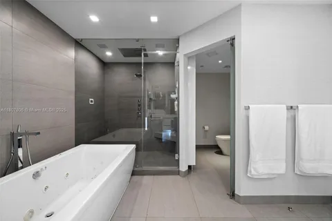 $4,295,000 | 3301 Northeast 183rd Street, Unit 3105/06, Aventura, FL 33160