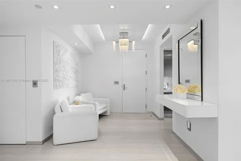 $4,295,000 | 3301 Northeast 183rd Street, Unit 3105/06, Aventura, FL 33160