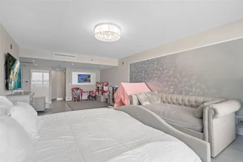 $4,295,000 | 3301 Northeast 183rd Street, Unit 3105/06, Aventura, FL 33160