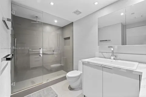 $4,295,000 | 3301 Northeast 183rd Street, Unit 3105/06, Aventura, FL 33160