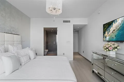 $4,295,000 | 3301 Northeast 183rd Street, Unit 3105/06, Aventura, FL 33160