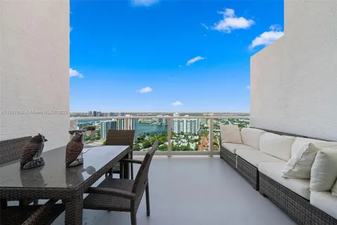 $4,295,000 | 3301 Northeast 183rd Street, Unit 3105/06, Aventura, FL 33160