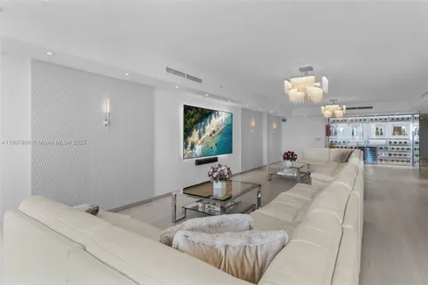 $4,295,000 | 3301 Northeast 183rd Street, Unit 3105/06, Aventura, FL 33160