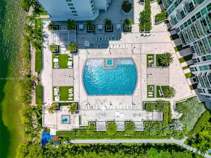 $4,295,000 | 3301 Northeast 183rd Street, Unit 3105/06, Aventura, FL 33160